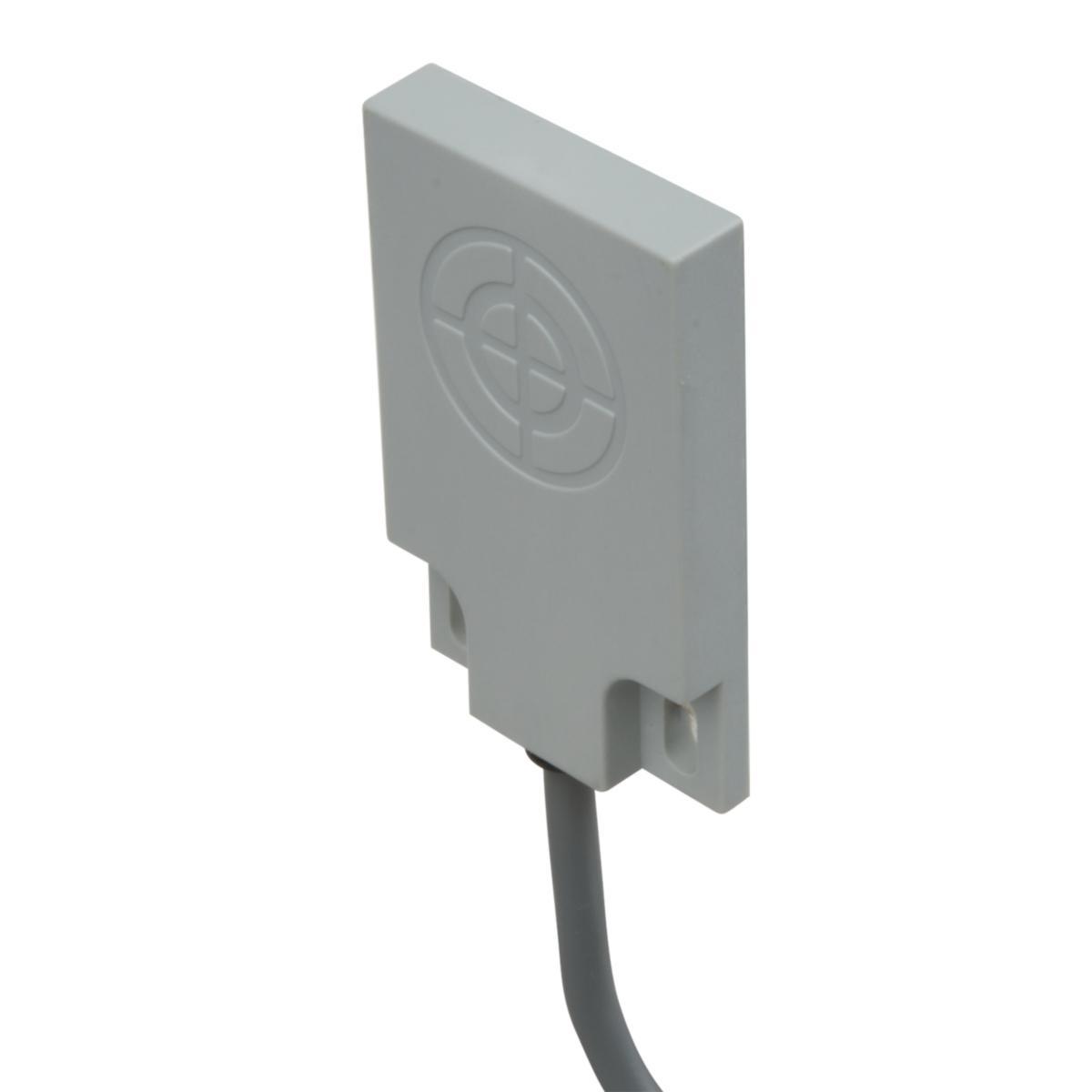 Kapacitiv givare CD50 - GIVARE KAP FLATPACK PNP/NO CD50CNF10PO