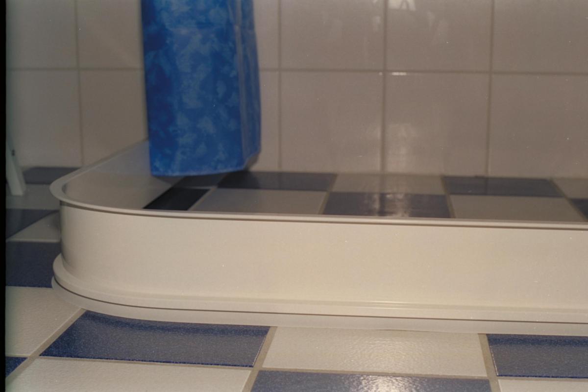 Duschlist rak fristående LK - DUSCH O VÄND 1600 VIT FRISTÅENDE ART.NR 4, VÄNSTER